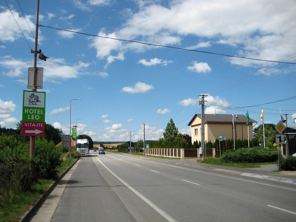 Eko Penzion Leo Дудинце Экстерьер фото