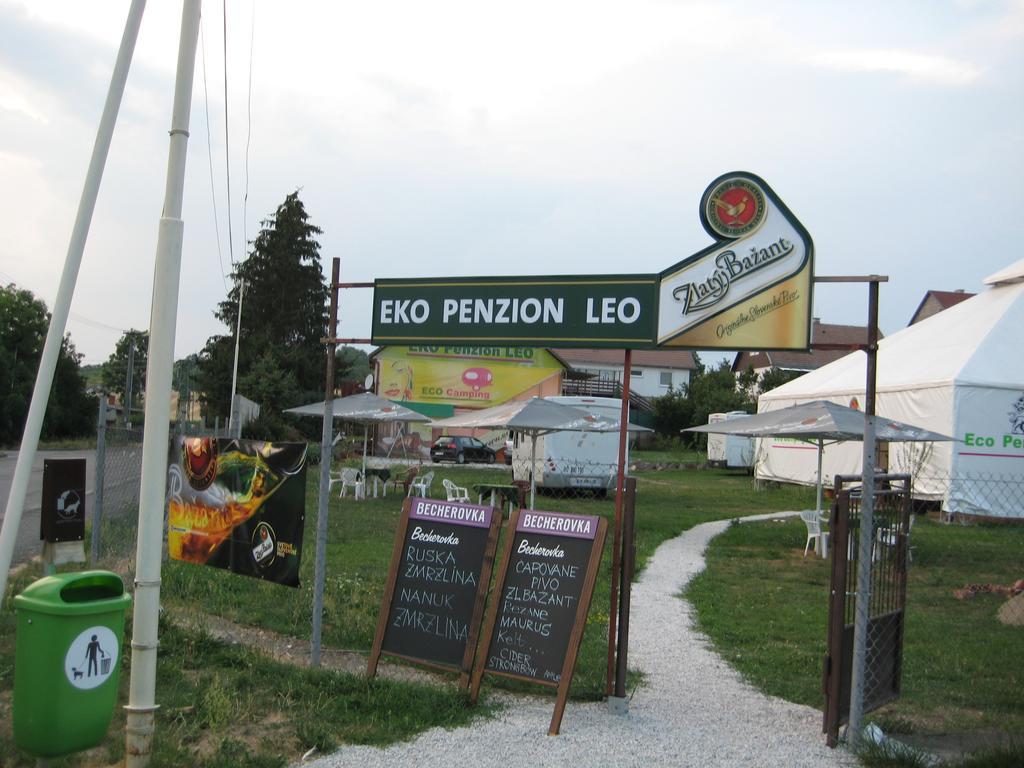 Eko Penzion Leo Дудинце Экстерьер фото
