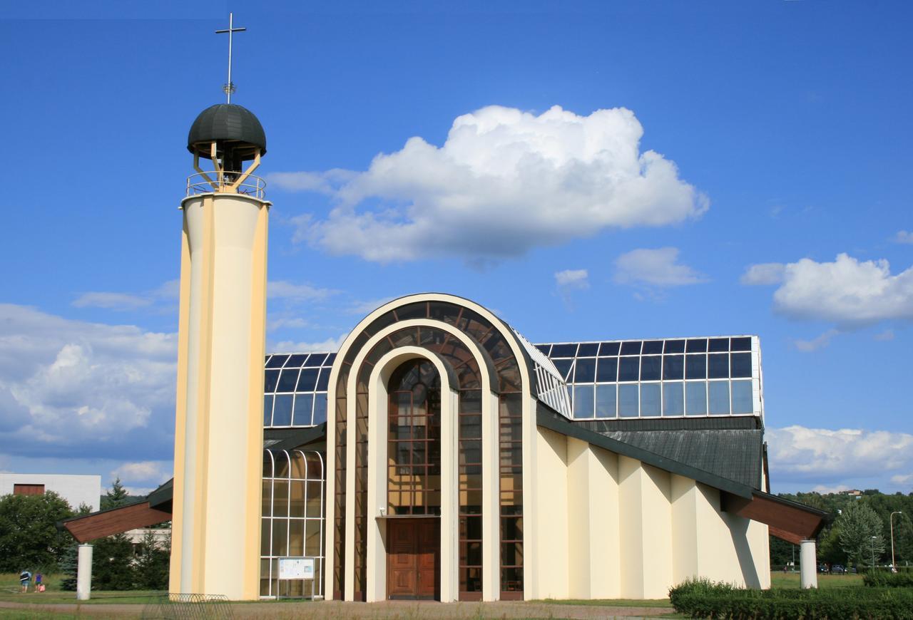 Eko Penzion Leo Дудинце Экстерьер фото